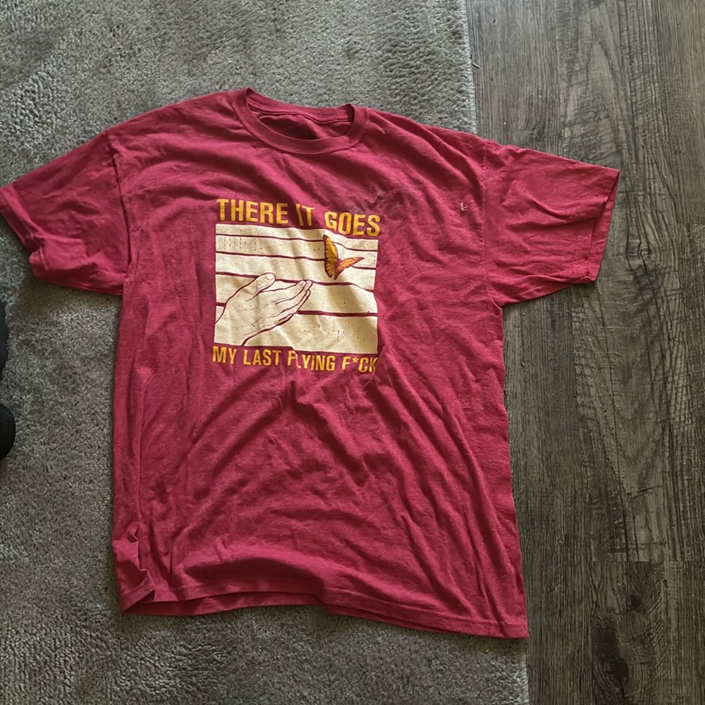 Graphic tee